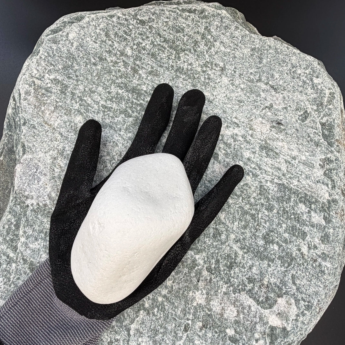 Polar White Pebbles 60-100mm – Premium Decorative Stones